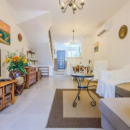 Cozy Maisonnette In Limnaria Gardens *