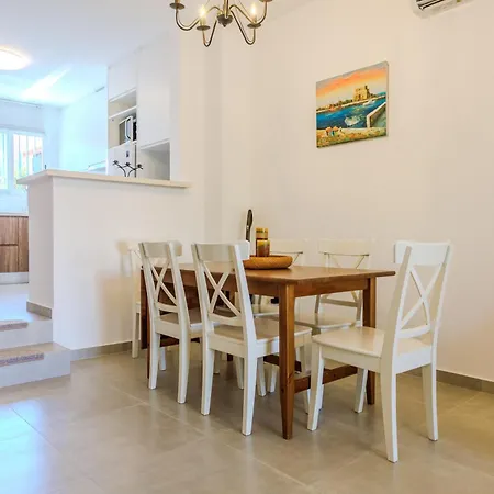 Apartman Cozy Maisonnette In Limnaria Gardens *